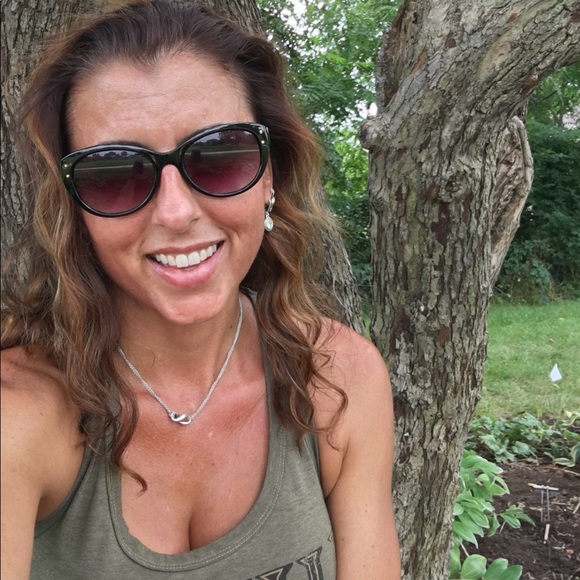 Meet your Posher, Kikim - Picture 1 of 1